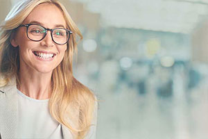 Advanced practitioners connecting with employers at a PracticeMatch career fair