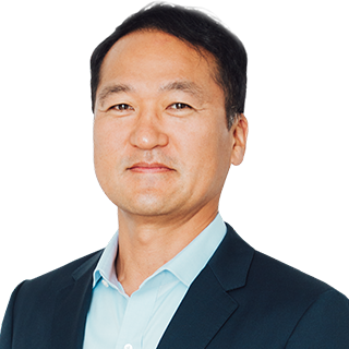 Aki Tomaru, CEO
