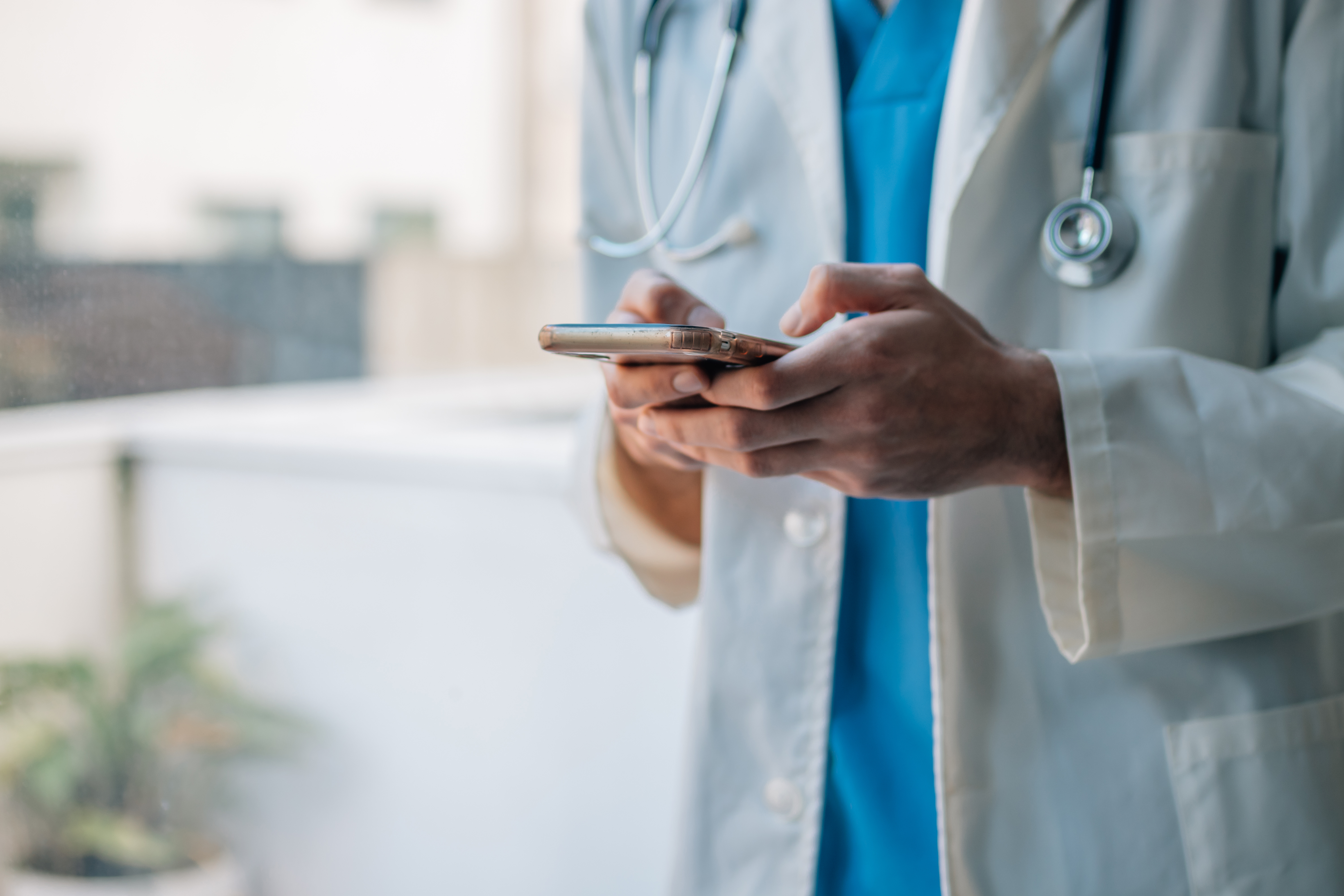 Why Qualified Physicians Stop Responding During the Recruitment Process
